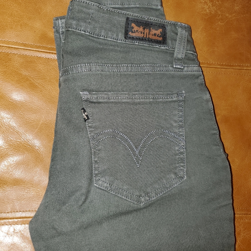 Levi's 535 Jean Jegging
